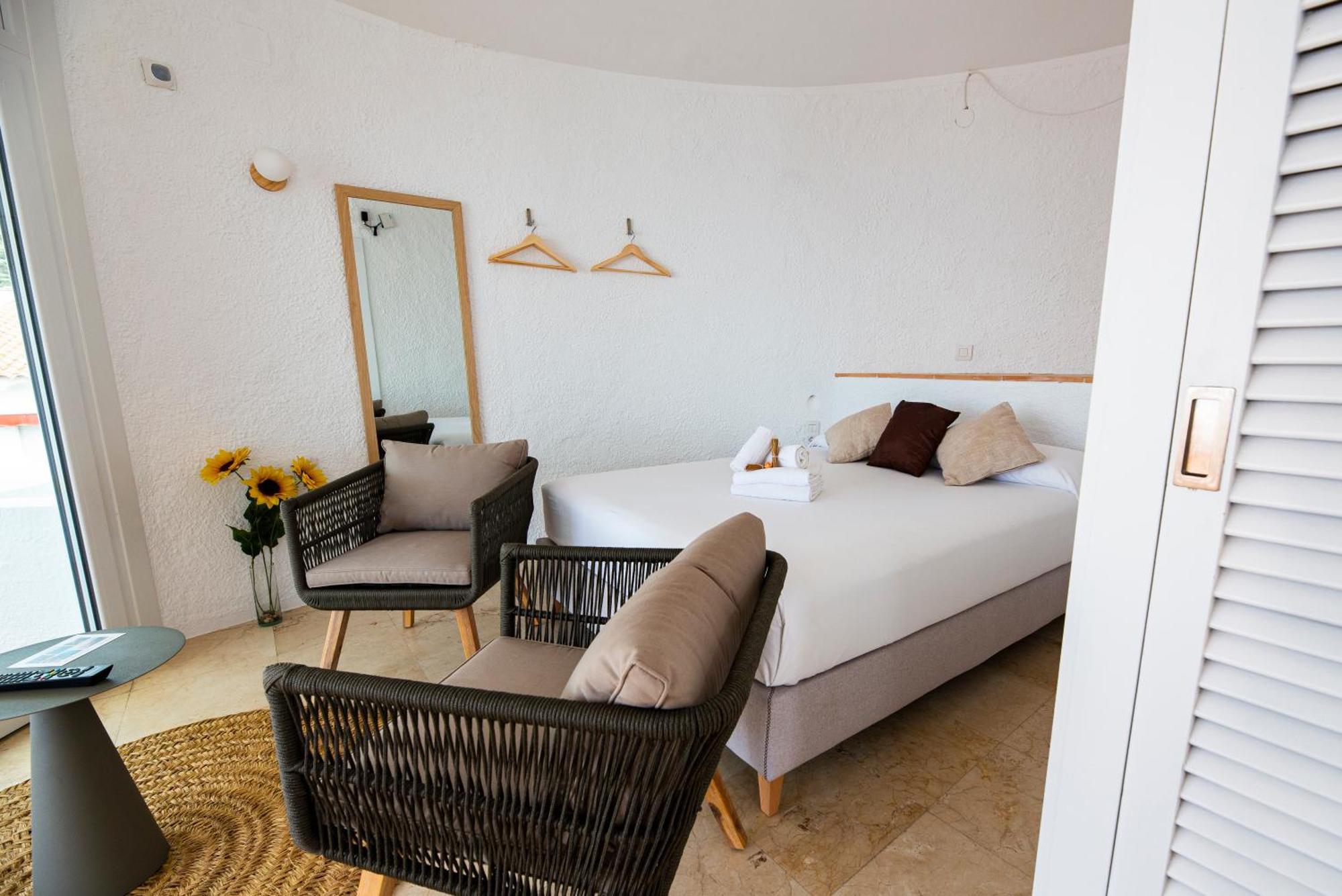 Agi Castell Mar Apartment Roses Bagian luar foto