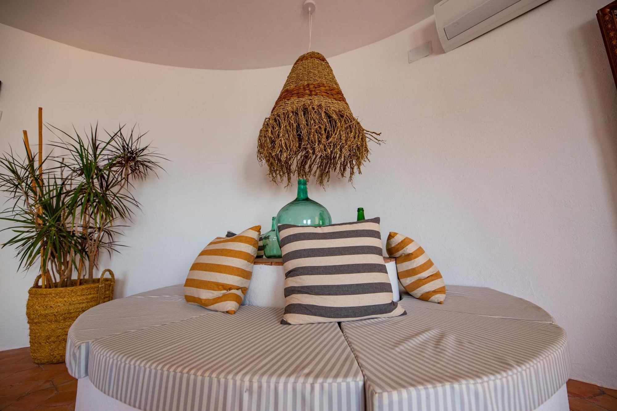 Agi Castell Mar Apartment Roses Bagian luar foto