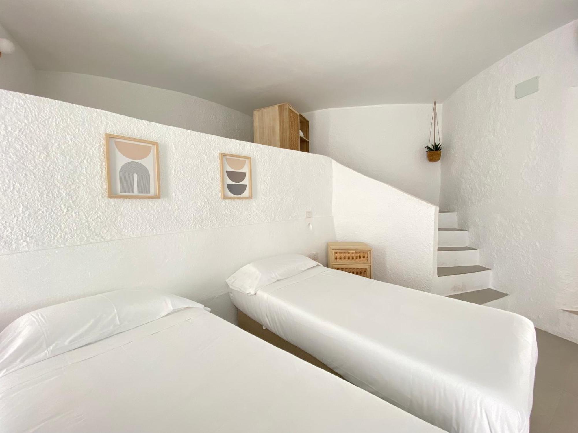 Agi Castell Mar Apartment Roses Bagian luar foto