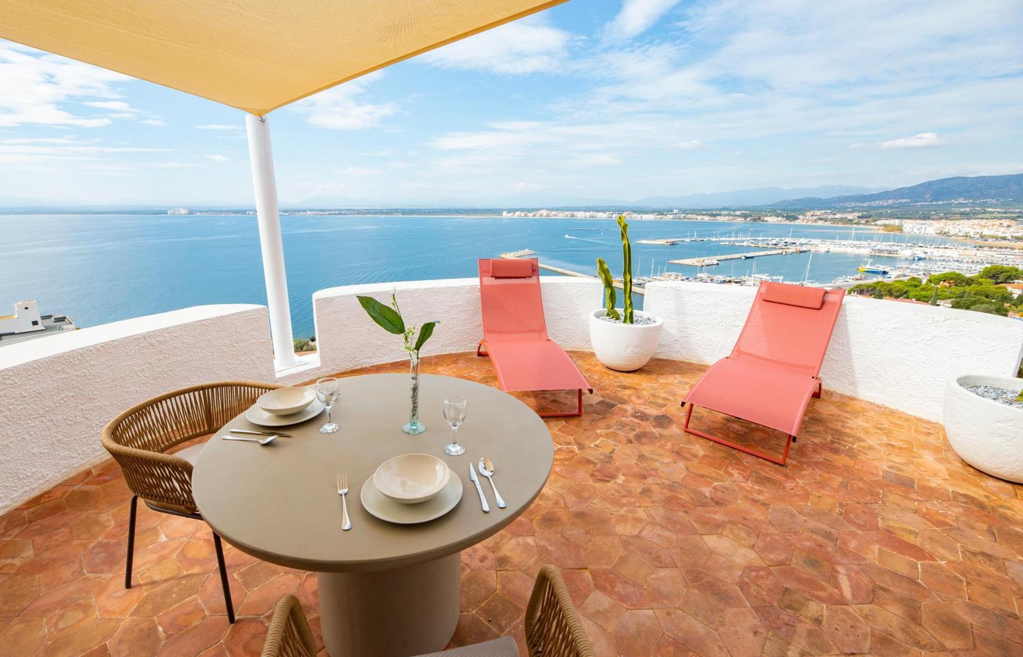 Agi Castell Mar Apartment Roses Bagian luar foto