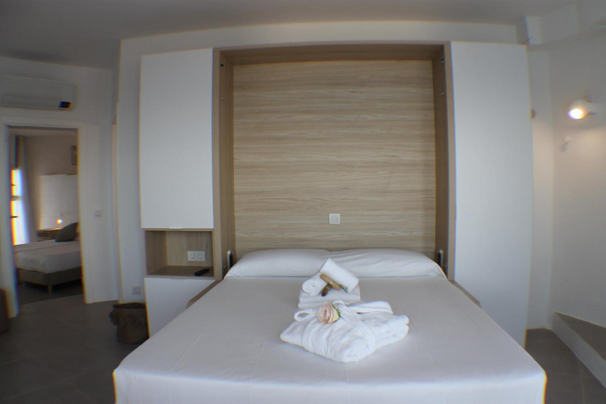 Agi Castell Mar Apartment Roses Bagian luar foto