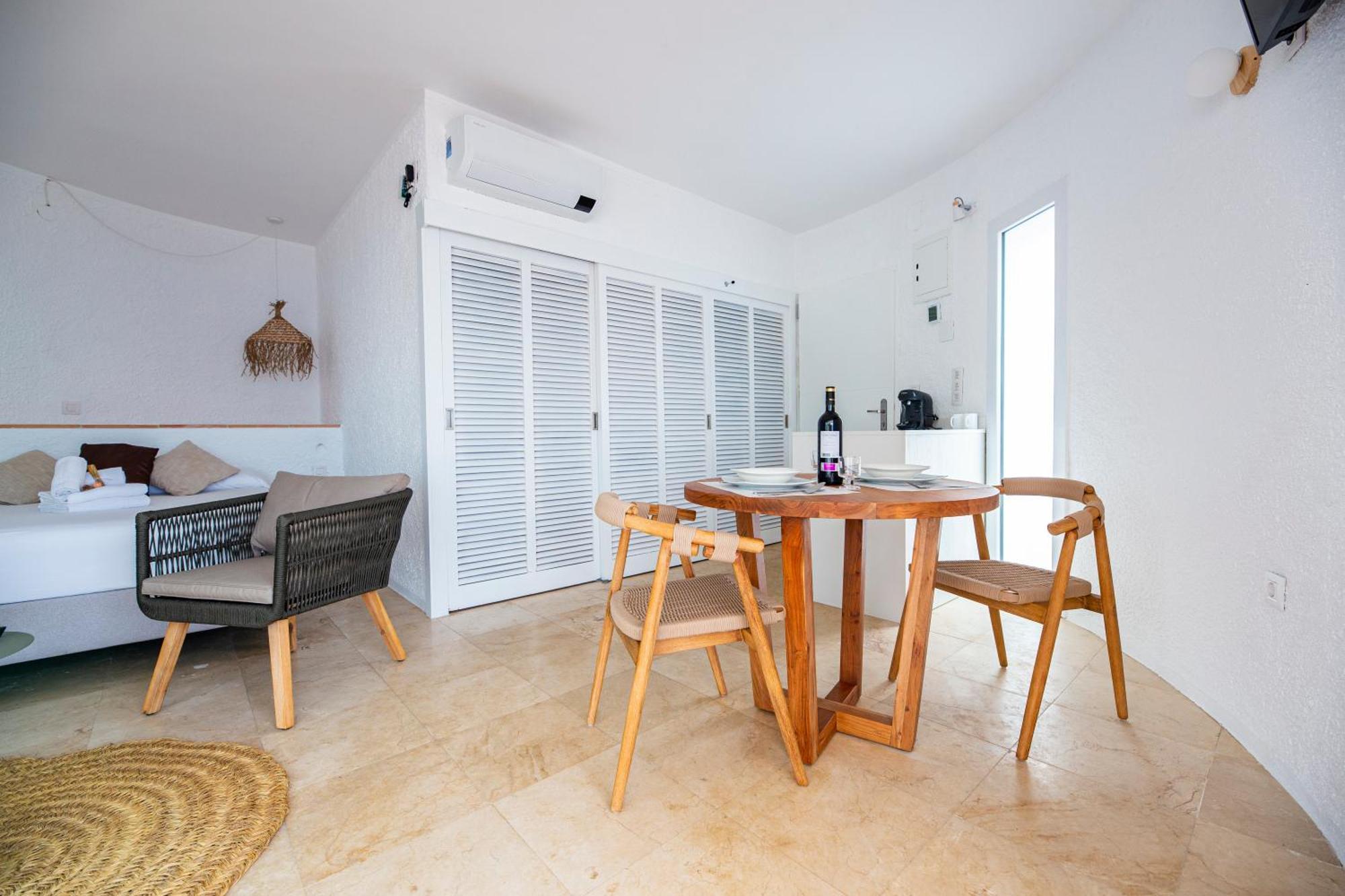 Agi Castell Mar Apartment Roses Bagian luar foto