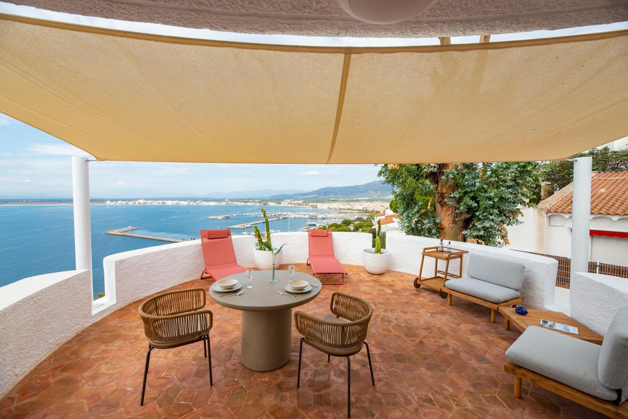 Agi Castell Mar Apartment Roses Bagian luar foto